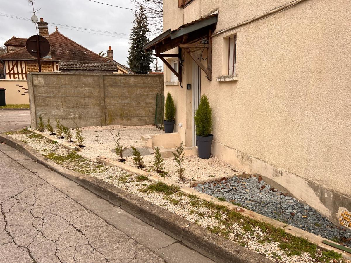 דירות Saint-Julien-les-Villas T2 Cosy / Quartier Calme / Magasins D'Usine A Proximite מראה חיצוני תמונה